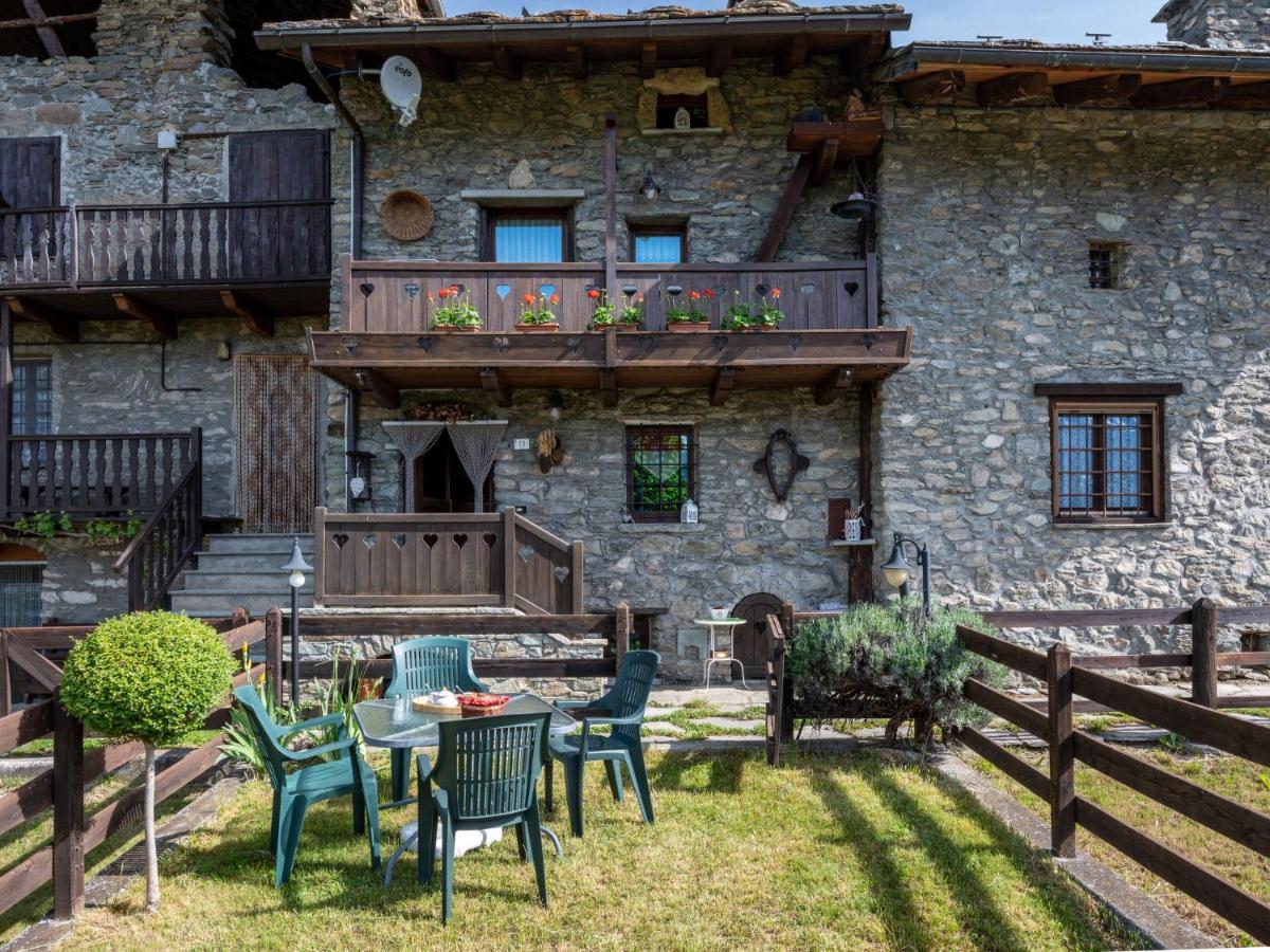 Locazione Turistica Maison Meynet Sarre Esterno foto