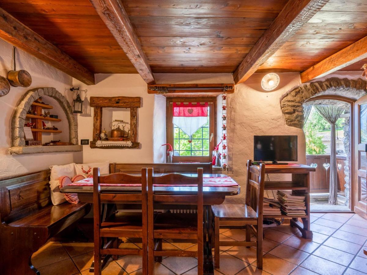 Locazione Turistica Maison Meynet Sarre Esterno foto