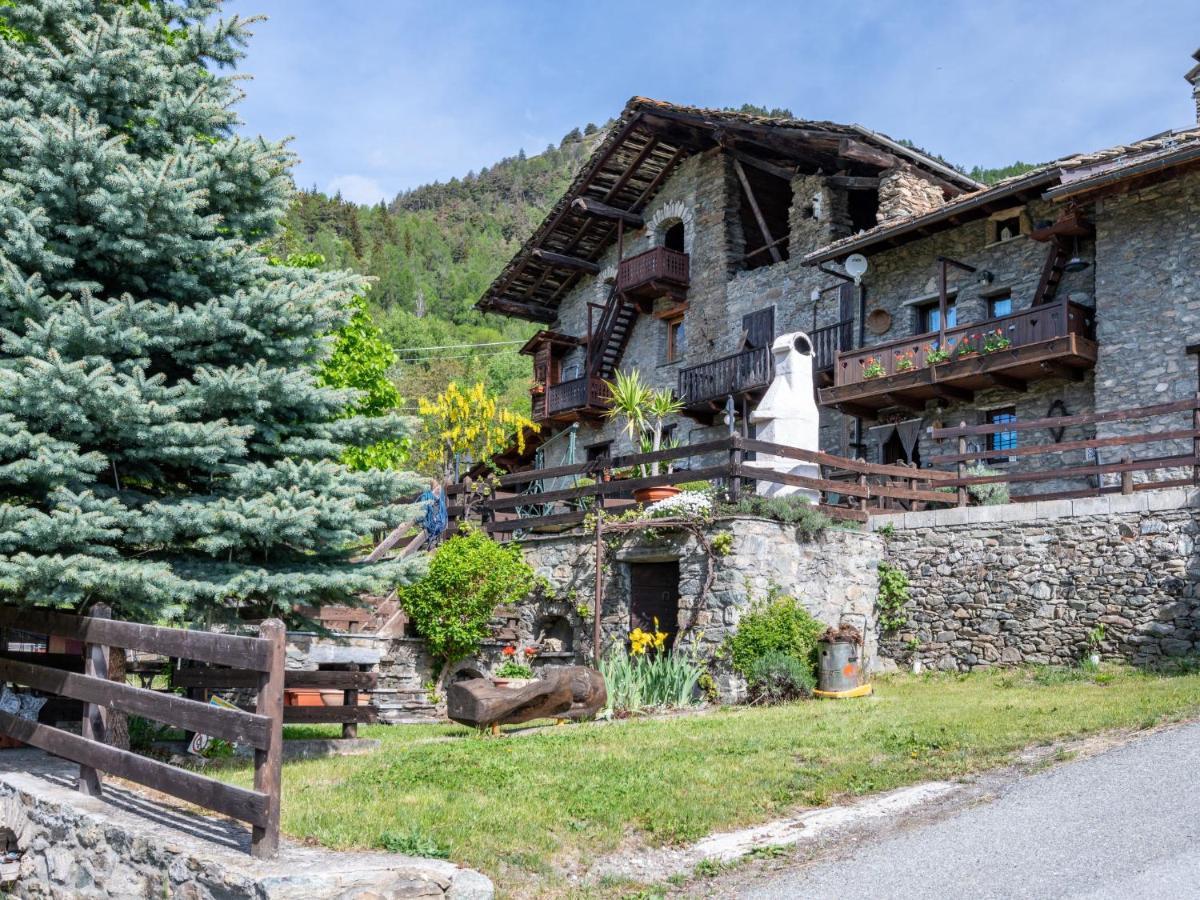 Locazione Turistica Maison Meynet Sarre Esterno foto